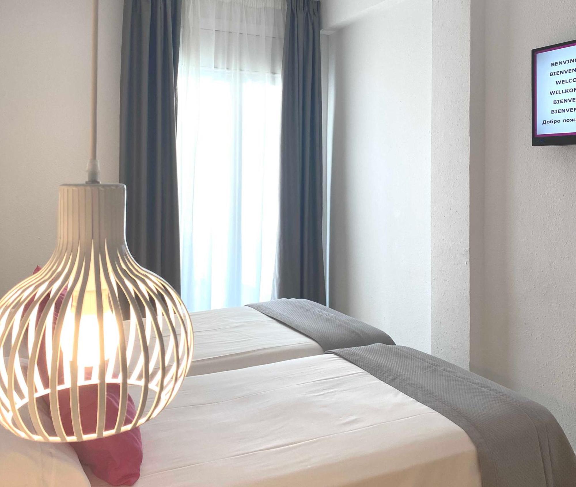 Hotel Apartamentos Solimar Calafell Esterno foto
