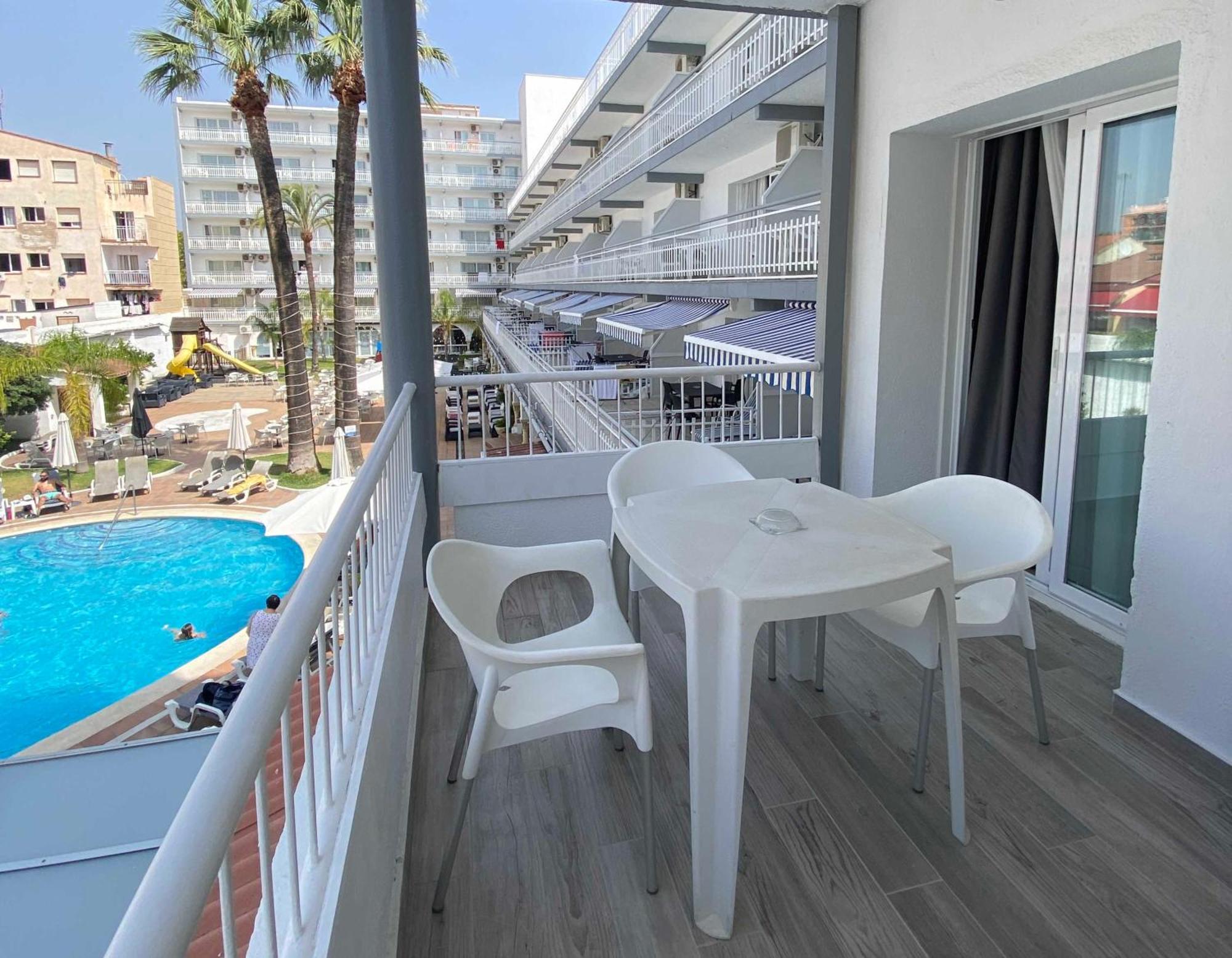 Hotel Apartamentos Solimar Calafell Esterno foto